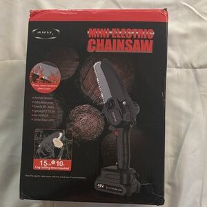 Black Mini Electric Chainsaw